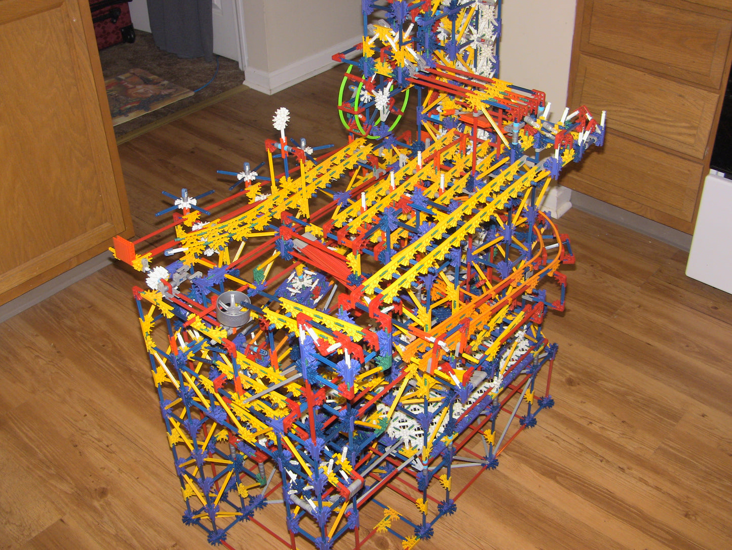 K'nex Supernova Ball Factory Machine 4,700 Pieces COMPLETE SET W/ Battery Motor Knex