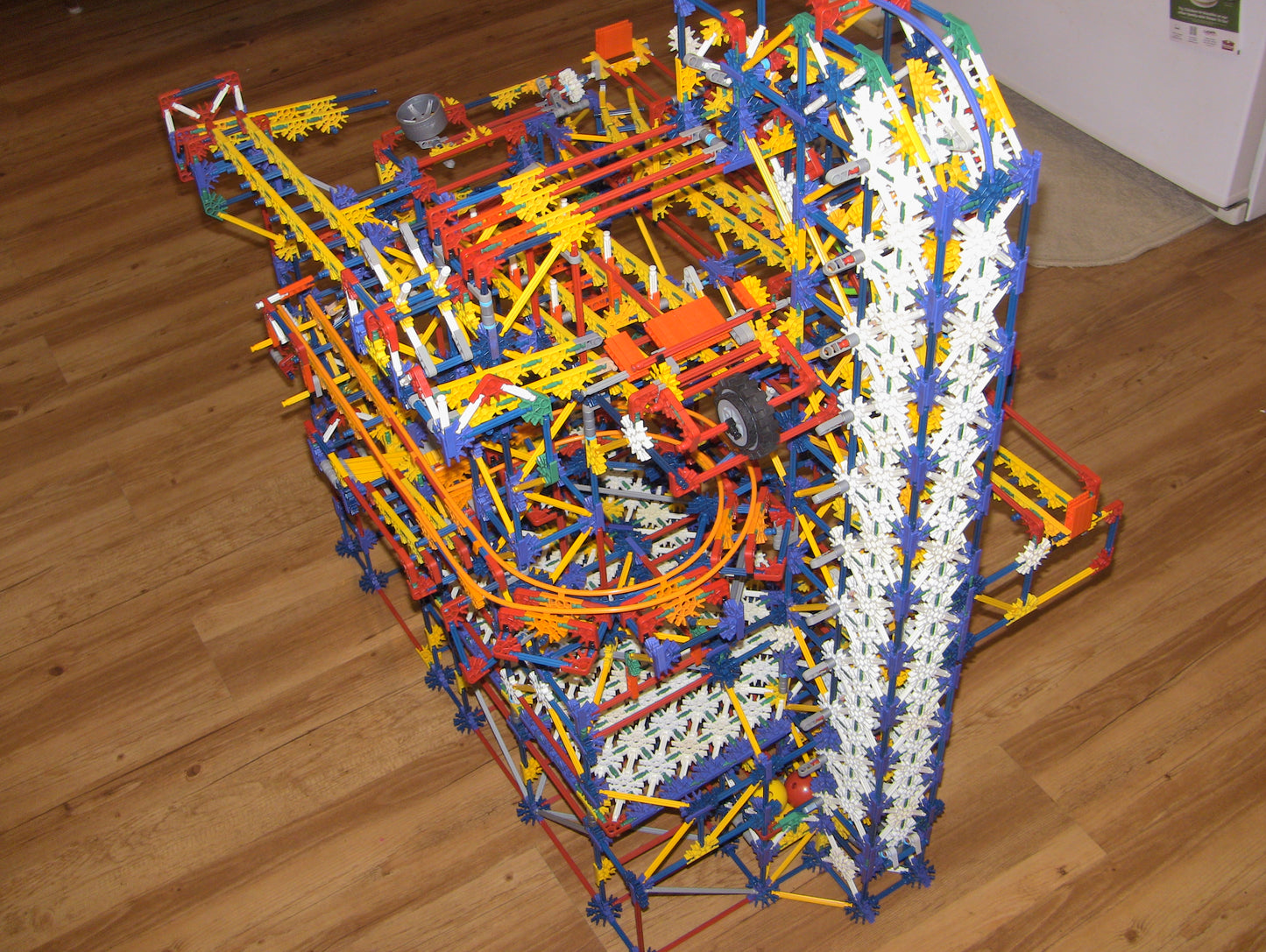 K'nex Supernova Ball Factory Machine 4,700 Pieces COMPLETE SET W/ Battery Motor Knex