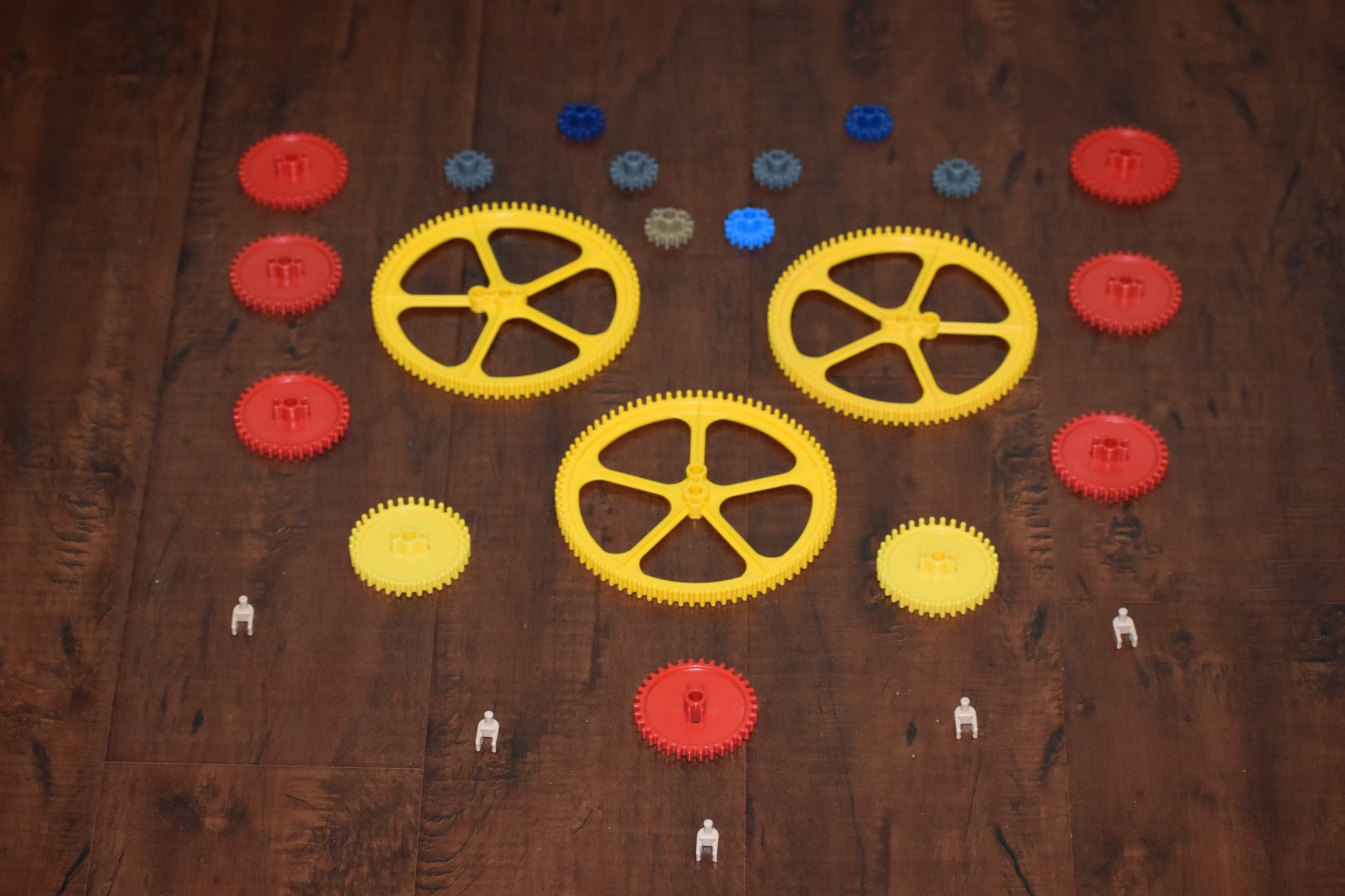 nex gear 20) K'nex Gears Lot Red, Yellow, Blue, Gray, Brown W/ Clips Knex – KnexMore
