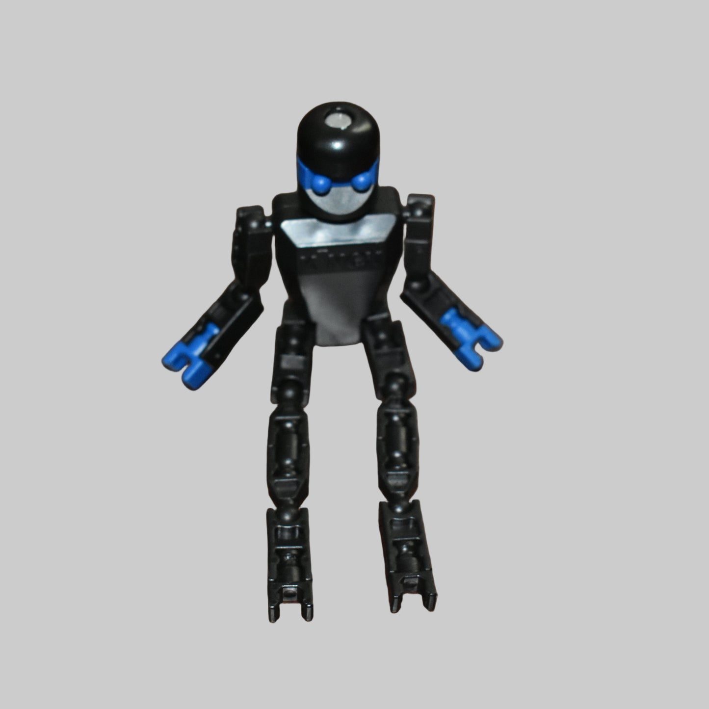 K'NEXMAN Robot figure Black & Blue (kit form) Knex