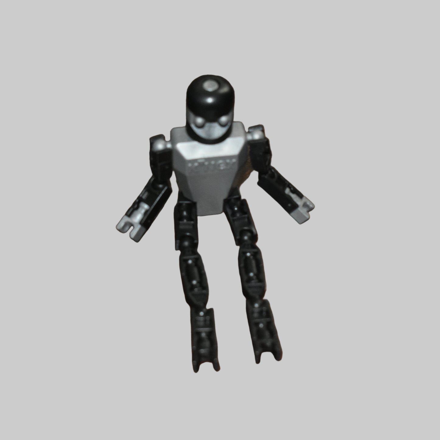 K'NEXMAN Robot figure Silver (kit form) Knex