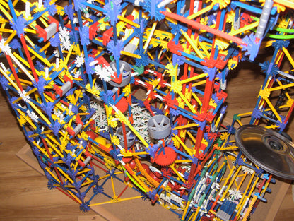 K'nex BallBuster Ball Factory Machine 8,600 Pieces COMPLETE SET W/ Battery Motor Knex