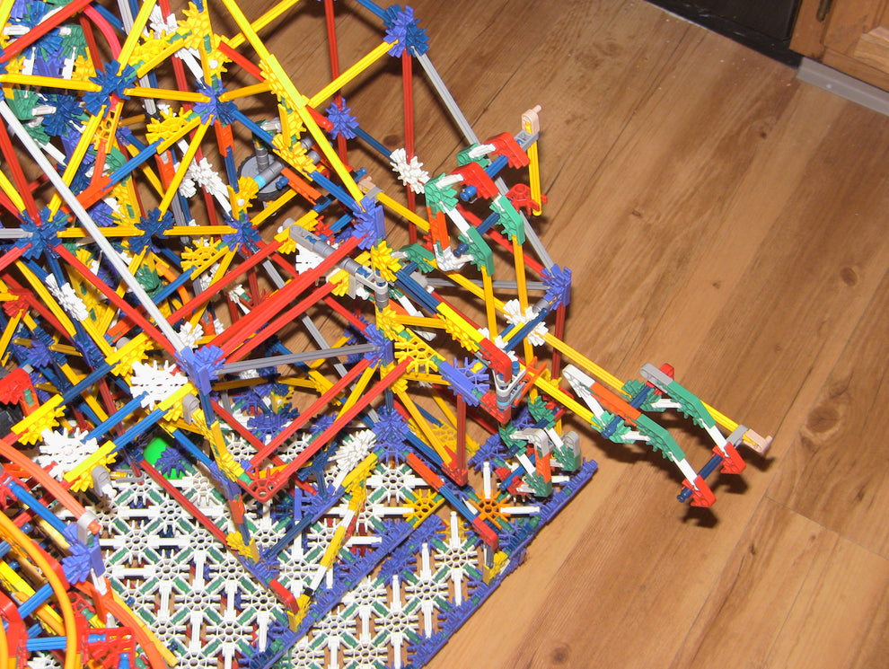 K'nex Phoenix Ball Factory Machine 3,700 Pieces COMPLETE SET W/ Batter ...