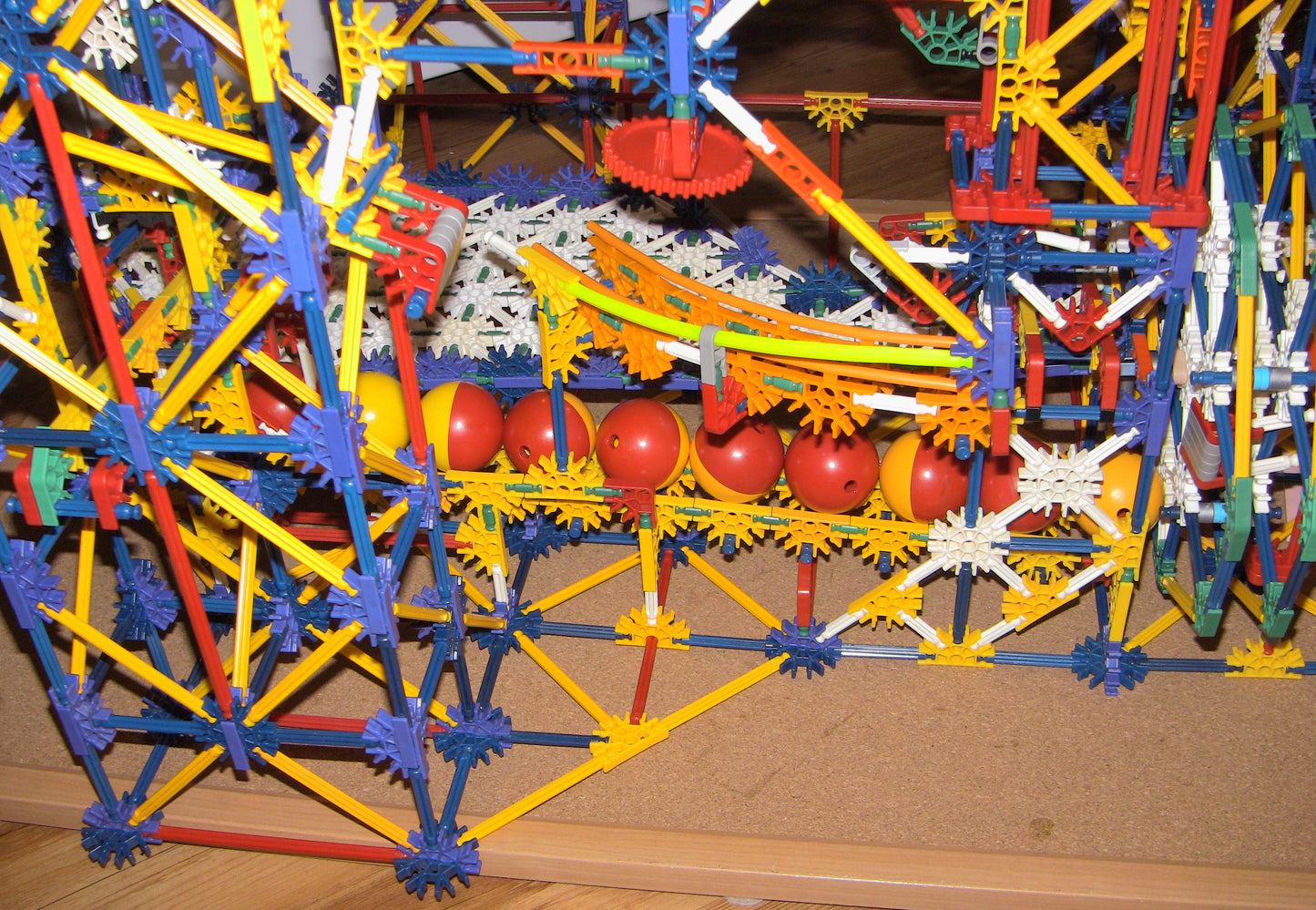 K'nex BallBuster Ball Factory Machine 8,600 Pieces COMPLETE SET W/ Battery Motor Knex